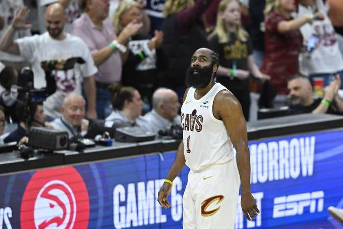 迷失！骑士季后赛关键时刻进攻效率63.9 防守效率120 净效率-56.1